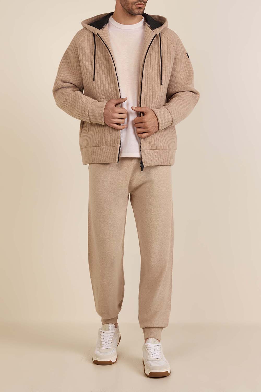 קפוצ'ון צמר